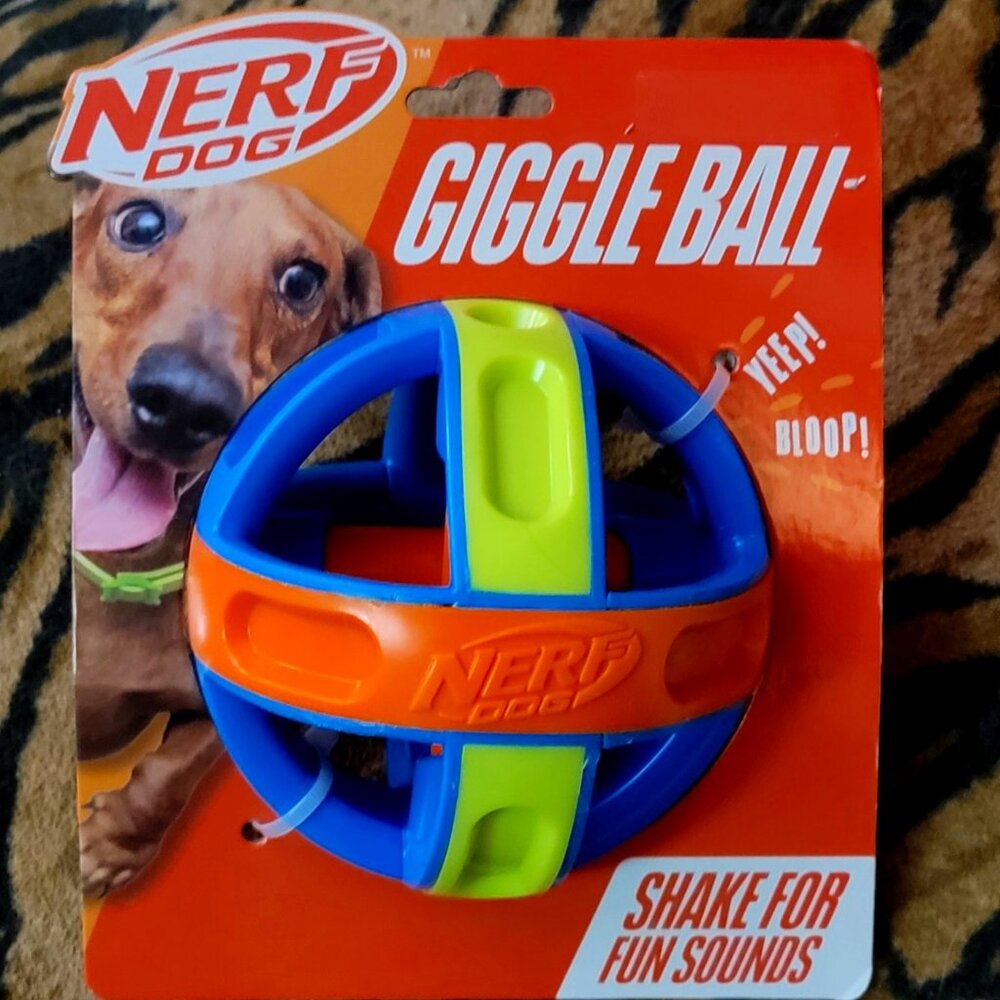 Nerf Dog Giggler Ball New!